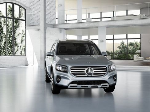 New 2026 Mercedes-Benz GLB 250 image 3