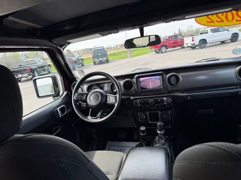 Used 2022 Jeep Wrangler Unlimited Sport AWD/4WD image 32