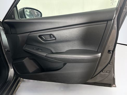 Used 2024 Nissan Sentra S FWD image 30
