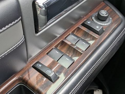 Used 2017 Ford Expedition Platinum RWD image 29