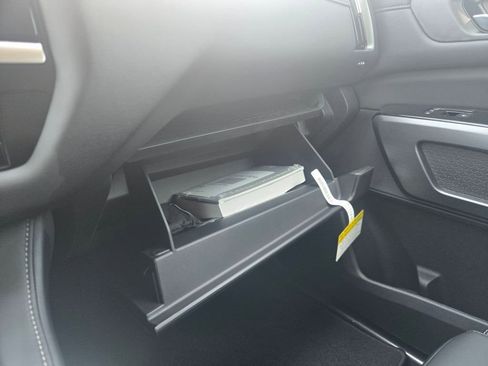 New 2026 Nissan Pathfinder SV FWD image 21