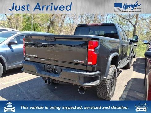 Certified 2025 Chevrolet Silverado 2500 ZR2 w/ Technology Package image 3