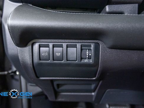 Used 2024 Subaru Ascent Limited w/ Technology Package AWD/4WD image 13