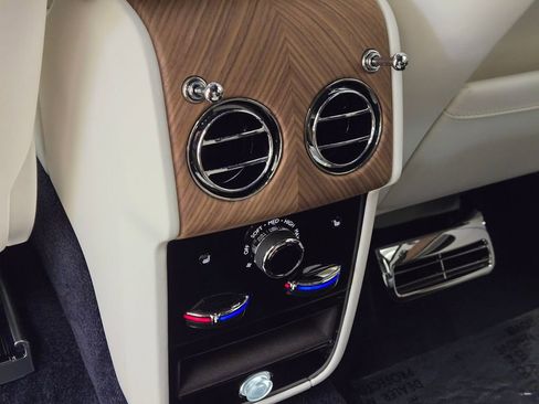 New 2026 Rolls-Royce Cullinan AWD/4WD image 20
