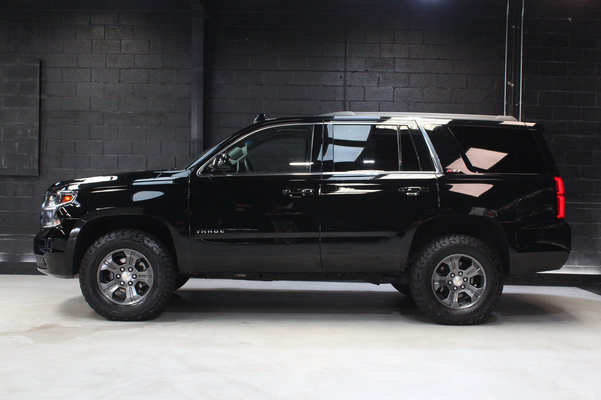 Used 2015 Chevrolet Tahoe LT AWD/4WD image 3