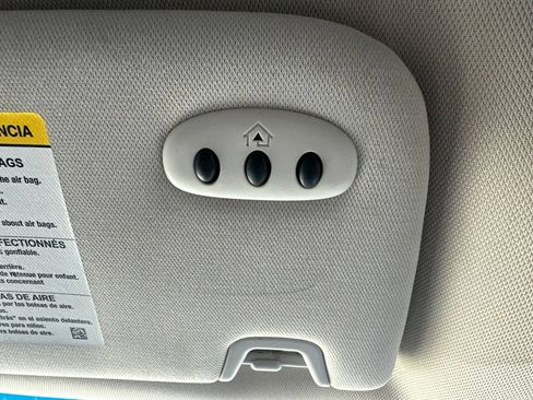 Used 2017 Ford Edge SEL w/ Equipment Group 201A AWD/4WD image 11