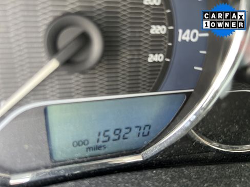 Used 2016 Toyota Corolla LE FWD image 6