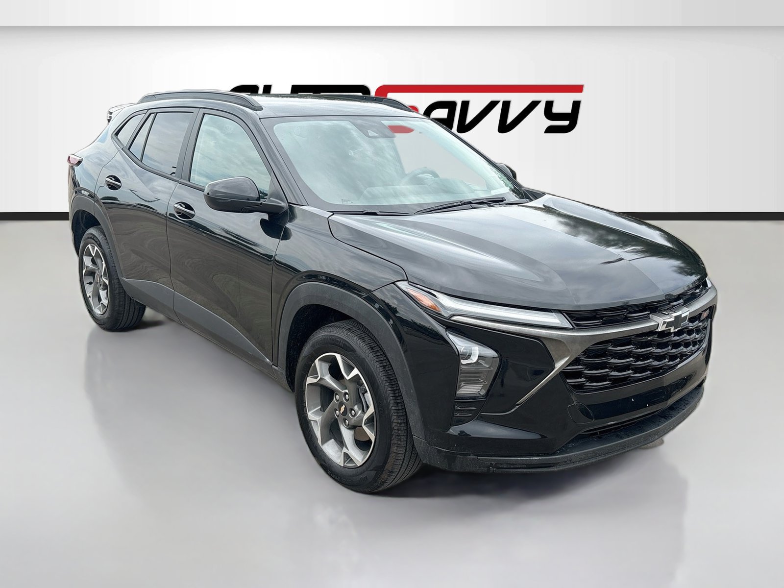 Used 2026 Chevrolet Trax LT FWD image 1
