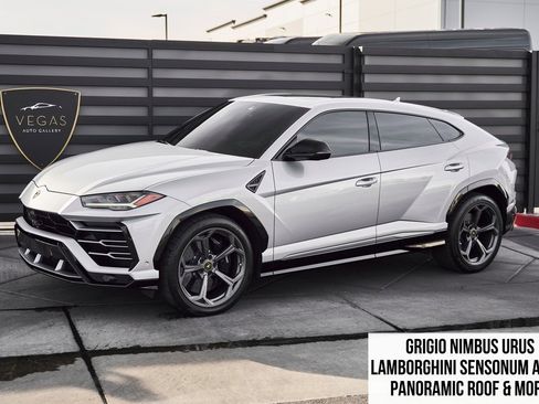 Used 2021 Lamborghini Urus image 1