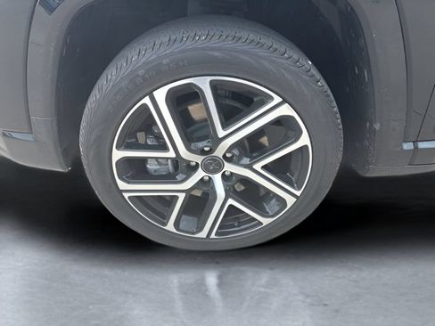 Used 2025 Jeep Compass Limited w/ Elite Group AWD/4WD image 29