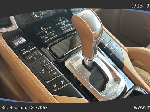 Used 2014 Porsche Cayenne AWD/4WD image 45
