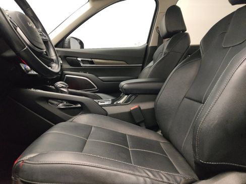 Used 2022 Kia Telluride SX w/ Towing Package image 17