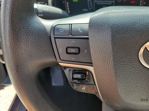 Used 2025 Toyota Camry LE FWD image 20
