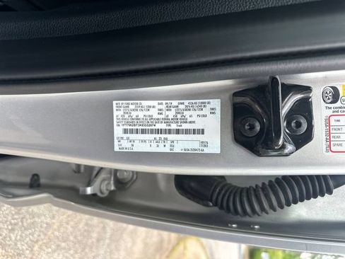 Used 2019 Ford F250 Lariat w/ Chrome Package AWD/4WD image 30