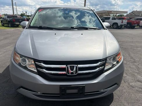 Used 2016 Honda Odyssey SE image 2