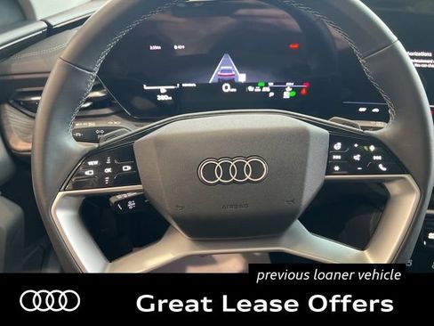 Used 2025 Audi Q5 Premium w/ Convenience Package AWD/4WD image 25