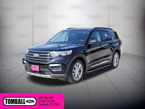 Used 2023 Ford Explorer XLT w/ Equipment Group 202A RWD image 3