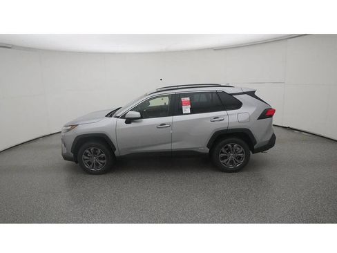 Used 2023 Toyota RAV4 XLE Premium AWD/4WD image 3
