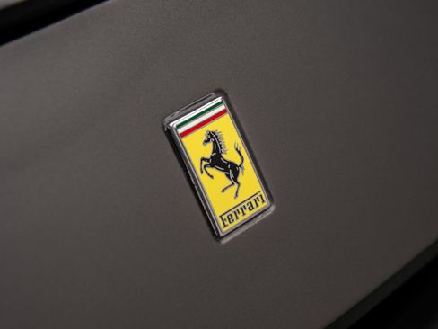 Used 2018 Ferrari GTC4Lusso AWD/4WD image 44