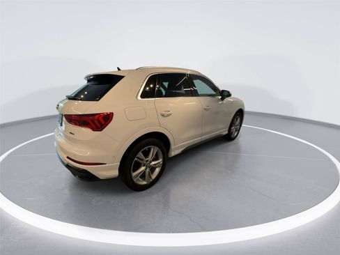 Used 2021 Audi Q3 2.0T Premium Plus w/ Premium Plus Package AWD/4WD image 7