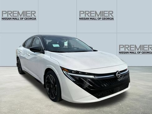 New 2026 Nissan Sentra SR w/ SR Premium Package FWD image 3