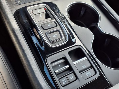 New 2026 Honda Pilot Touring image 10