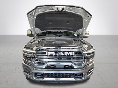 New 2026 RAM 2500 Laramie AWD/4WD image 22