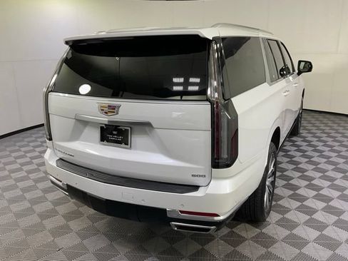 Used 2025 Cadillac Escalade ESV Premium Luxury Platinum AWD/4WD image 6