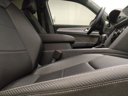 Used 2023 Volkswagen Atlas Cross Sport SE FWD image 21