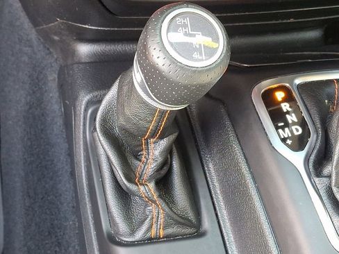 Used 2021 Jeep Gladiator Mojave AWD/4WD image 25
