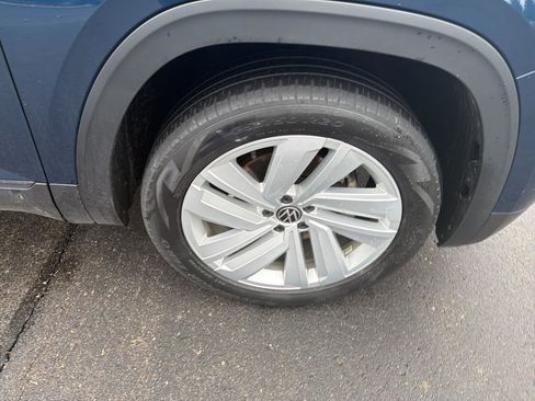 Used 2021 Volkswagen Atlas Cross Sport SE w/ Panoramic Sunroof Package image 29