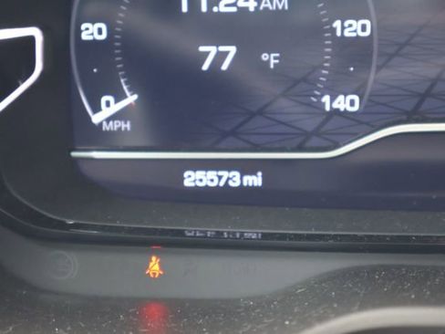 Used 2024 GMC Yukon Denali w/ Advanced Technology Package AWD/4WD image 29