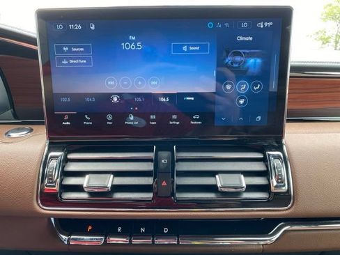 Used 2024 Lincoln Navigator L Reserve AWD/4WD image 8