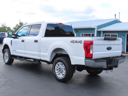 Used 2019 Ford F250 XLT image 4