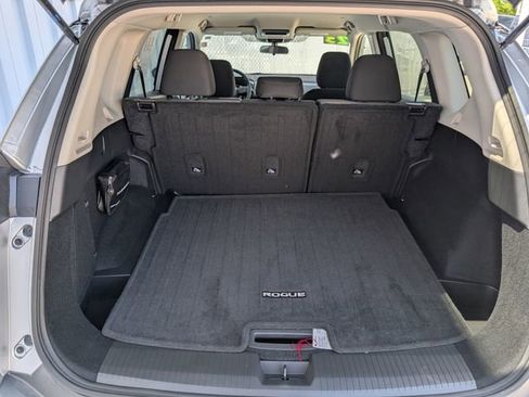 Used 2023 Nissan Rogue SV AWD/4WD image 25