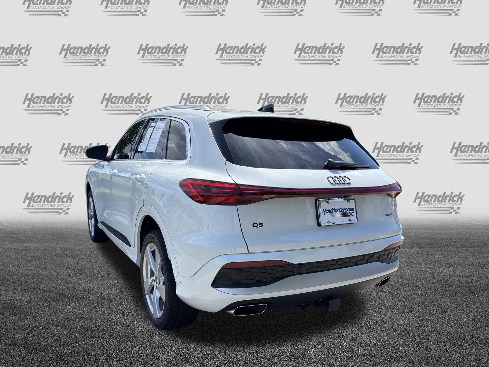 Certified 2025 Audi Q5 Premium AWD/4WD image 8