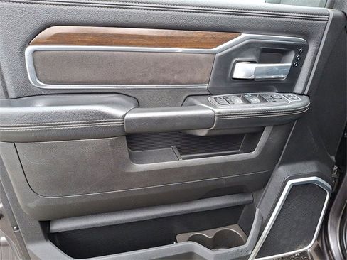 Used 2024 RAM 2500 Laramie image 10