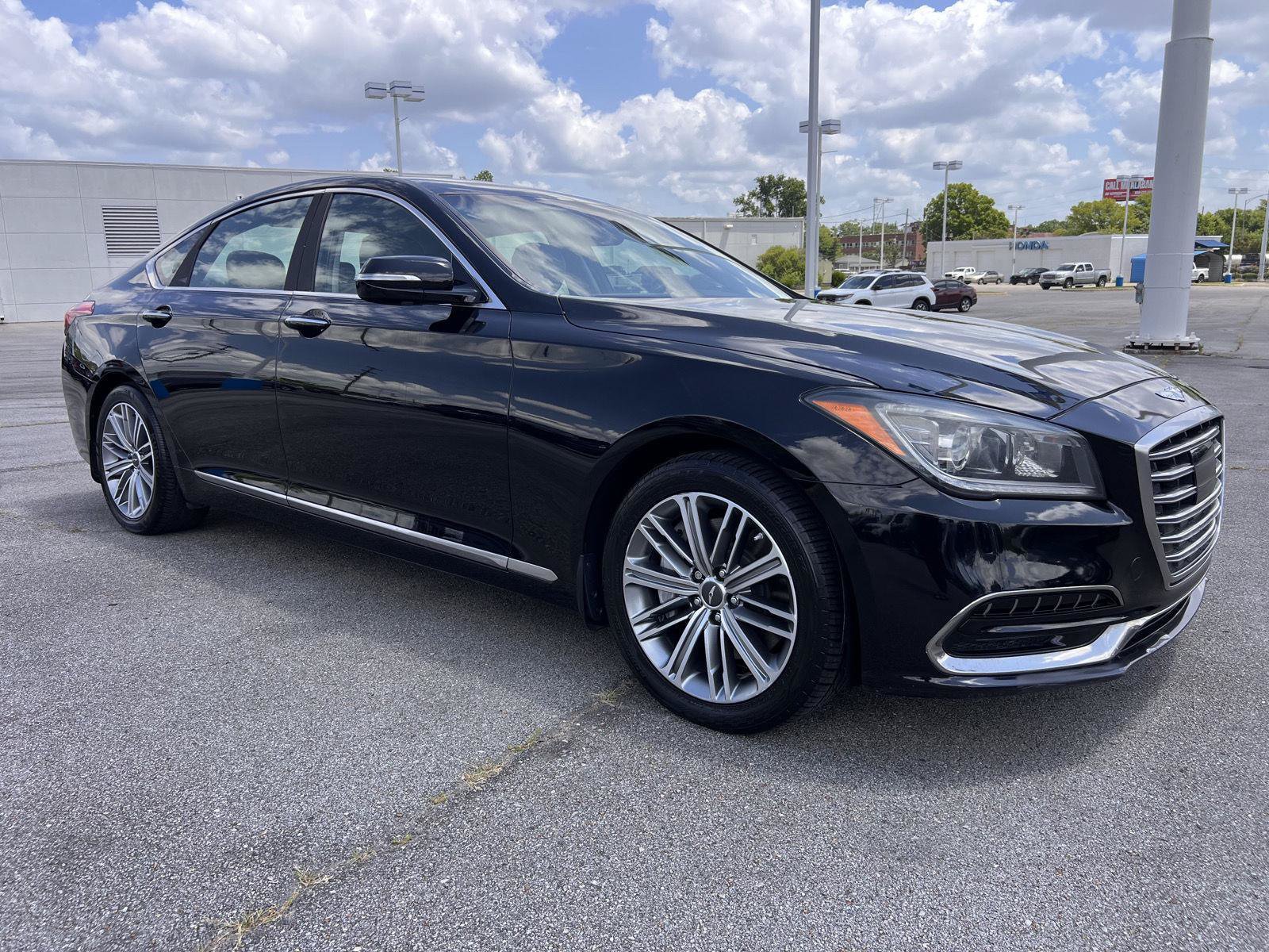 Used 2018 Genesis G80 3.8 RWD image 31