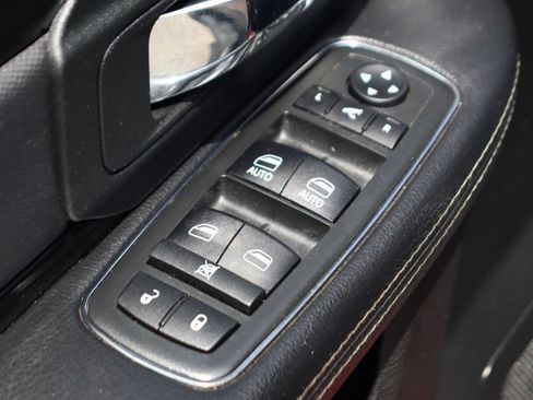 Used 2018 RAM 1500 Rebel w/ Luxury Group AWD/4WD image 17