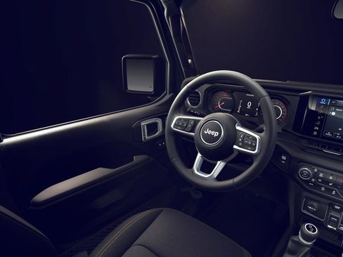 New 2026 Jeep Wrangler Sahara w/ Whitecap Package image 19