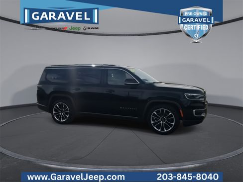 Used 2022 Jeep Wagoneer Series III w/ Premium Group I image 8