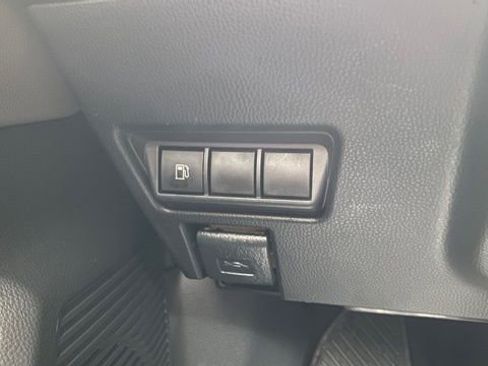 Used 2023 Toyota Prius LE image 29