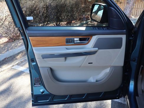 Used 2010 Land Rover Range Rover Sport Supercharged image 23