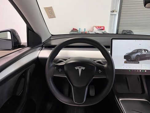 Used 2023 Tesla Model Y Performance AWD/4WD image 18