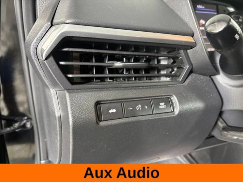 Used 2024 Nissan Altima 2.5 S FWD image 9