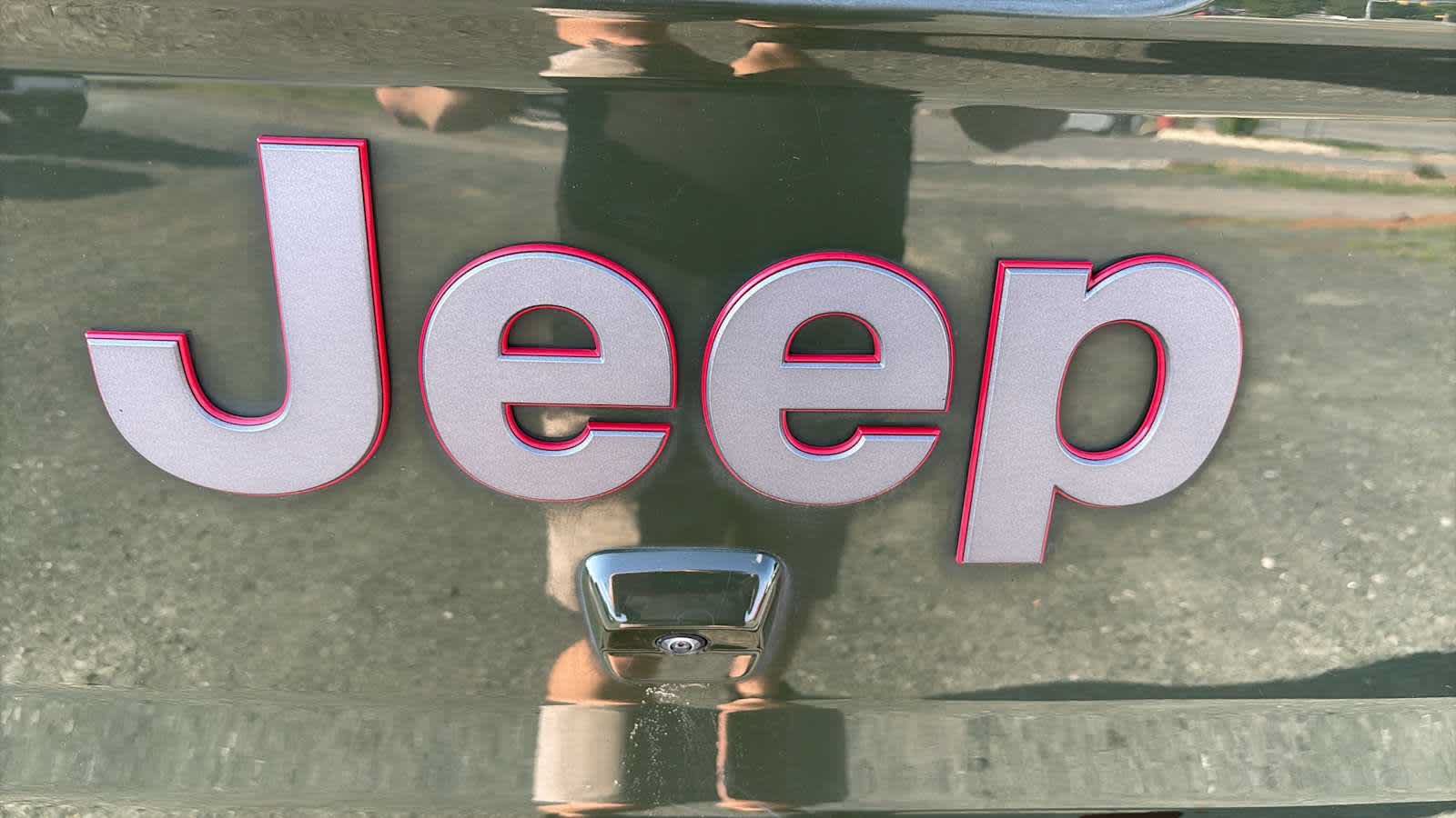 Used 2021 Jeep Gladiator Rubicon w/ LED Lighting Group AWD/4WD image 27