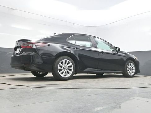 Used 2023 Toyota Camry LE FWD image 39