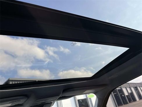 Used 2023 Ford F150 Limited image 13