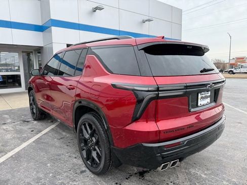 Certified 2025 Chevrolet Traverse RS w/ LPO, Floor Liner Package image 11