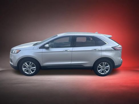 Used 2019 Ford Edge SEL w/ Equipment Group 201A AWD/4WD image 2